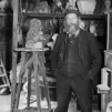 Jules Desbois dans son atelier