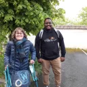 Alice et El Habib, deux jeunes engagés pour le Secours Catholique en Berry.