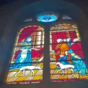 RCF Sarthe - Vitrail de l'église de Beaumont-sur-Sarthe représentant la Bienheureuse Margueritte de Lorraine (à gauche)