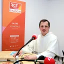 Frère Pavel dans les studios de Dialogue RCF Marseille - Robert Poulain 