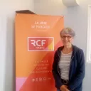 Michèle Lemaire dans le studio de RCF en Berry. Charlotte Bonnet