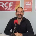 Vignette Invité local sur fond rouge de rubrique actualité avec en bas à droite le micro RCF et la mention Nièvre