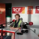 Vignette Invité local sur fond rouge de rubrique actualité avec en bas à droite le micro RCF et la mention Nièvre