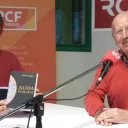 Vignette Invité local sur fond rouge de rubrique actualité avec en bas à droite le micro RCF et la mention Nièvre