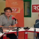 Vignette Invité local sur fond rouge de rubrique actualité avec en bas à droite le micro RCF et la mention Nièvre