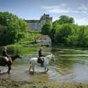 Découvrir le Parc Naturel Régional de la Brenne à Cheval, une autre manière de découvrir ce lieu incontournable du Berry © Pinterest.