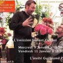 Titre Instant Culture sur fond orange de rubrique Culture avec en bas à droite la caricature de Thierry Chesneau lunette rouge et micro RCF à la main