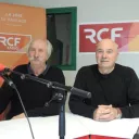 Titre Instant Culture sur fond orange de rubrique Culture avec en bas à droite la caricature de Thierry Chesneau lunette rouge et micro RCF à la main