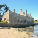 Le moulin de Pen Castel, où est testé une hydrolienne. Source : Rundvald [CC BY-SA 4.0 (https://creativecommons.org/licenses/by-sa/4.0)], de Wikimedia Commons