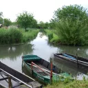 La fête est l'occasion de découvrir les Marais sous un autre angle grâce aux balades en barques. © RCF - Florent Sonzogni.