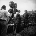 Alfred Hitchcock et Cary Grant en 1955 sur le tournage de "La Main au collet" © Wiki Commons. 