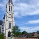 le parvis de l'église de Bouvines: point de départ de la randonnée de 15 km jusqu'à Tournai