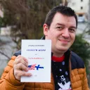 Jonathan Genevoix et son livre les premiers pas © RCF Jura