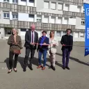 Les élus du Conseil Départemental et Emmanuel Allasœur, l'architecte (à droite) en train d'inaugurer les travaux du collège de Déols. © RCF - Hugo Sastre.