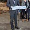 Le Premier ministre Jean Castex a visité la scierie Grandpierre de Champagnole et a échangé avec les lauréats jurassiens du dispositif "Territoires d'industrie" ©RCF Jura - Mars 2022