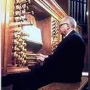 Jean Giroud à l'orgue.