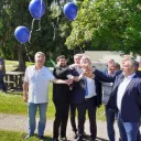 Les élus et les responsables d'Altitude Infra ont effectué un lâcher de ballons à l'occasion de l'ouverture de la fibre à Moissey et Offlanges ©RCF Jura - Mai 2022