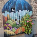 Une des portes peintes de Grézolles - © 2022 RCF Lyon (Didier Rodriguez)
