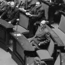 Trois mois avant la fin de la IVe République, le général de Gaulle à l'Assemblée nationale, le 02/06/1958 ©AFP