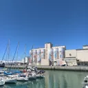 Torae a peint 7 silos. Il a pris pour modèles des archives de la ville des Sables d'olonnes.