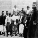 Des maronites construisant une église dans la région du Mont Liban en 1920 / Wikimedia Commons