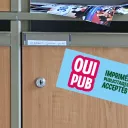 L'autocollant "oui pub" entre en vigueur dans les 49 communes de la métropole de Grenoble (photo : oui-pub.info)