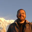 Yann Vagneux devant le Mardi Himal, au Népal, novembre 2020 ©DR