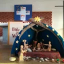 Croix ACAT et crèche cté des Vennes Bourg