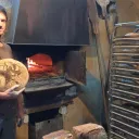 La tradition du feu de bois au fournil Le pain des Lou à Plougastel-Daoulas @ Christophe Pluchon, RCF 2023