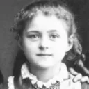 Thérèse en 1881 à l'âge de huit ans ©Wikimédia commons