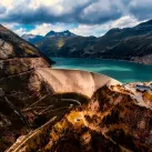Un barrage en montagne