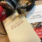 "Ma mère avait ce geste" d'Alain Rémond et "Ce qui gronde" de Marie Petitcuéno.