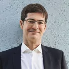 Pour Nicolas Thery, président du Crédit Mutuel, la fin des questionnaires de santé est une histoire de cohérence entre les valeurs et les actes.