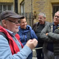 Eric Simon organisant une visite de Londres © Eric Simon