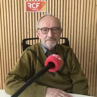 2021-RCF LDT-Père Michel Quesnel au micro de Laetitia de Traversay