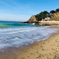 Plage de Port Blanc à Dinard.