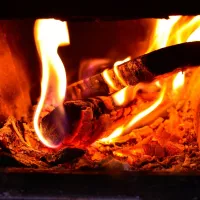 2021 - pixabay.com - Le gouvernement souhaite diviser par deux l'émission de particules fines du chauffage au bois domestique avant 2030 
