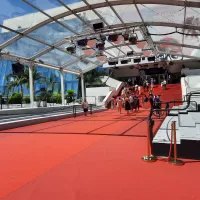 Le tapis rouge du Palais des Festivals - Photo S. C-G.