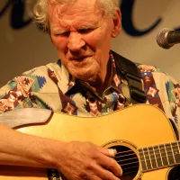 Doc Watson au Sugar Grove Music Festival en 2009.