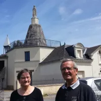 © RCF Anjou - A la Ménitré, un moulin à vent devenu un lieu de pèlerinage dédié à la Vierge