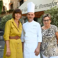 Geneviève Garrassin, propriétaire, Martine Da Silva, directrice de l'établissement et le chef Anthony Salliège, dauphin de Philippe Da Silva