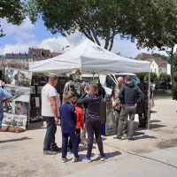 ©2021 - RCF Jura - Le public était présent à Dole pour rencontrer les militaires dans le cadre de leur tournée en Franche-Comté