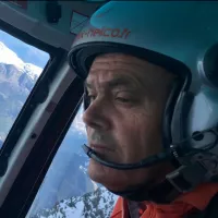 Pascal Brun en vol dans la vallée de Chamonix