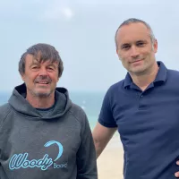 Le skipper Fabrice Amedeo et le parrain de l'opération, Nicolas Hulot. 