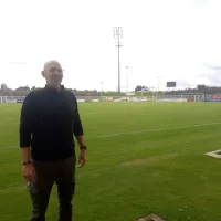 Laurent Di Bernardo (ici sur la pelouse du stade Jacques Rimbault) est prêt pour le lancement de cette saison 2021-2022 © RCF - Guillaume Martin-Deguéret.