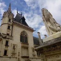 Comment souvent, le Palais Jacques Cœur a été très prisé par les touristes © RCF - Guillaume Martin-Deguéret.