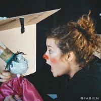 Elodie Bretaud, marionnettiste © Fabien Bouty.