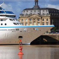 Une soixantaine de bateaux de croisière par an s'arrêtent dans le port de Bordeaux ©Jonathan VINDIOLET