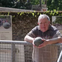 © RCF Anjou - Henri-Pierre Gautier a la boule de sable chevillée au corps