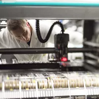 A Cholet, le groupe Bodet a fait des stocks pour ne pas être à court de composants électroniques. © Groupe Bodet